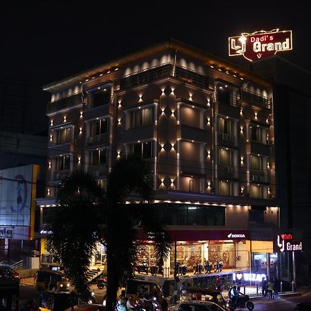 Lj Dadi'S Grand Hotel Visakhapatnam Exterior foto