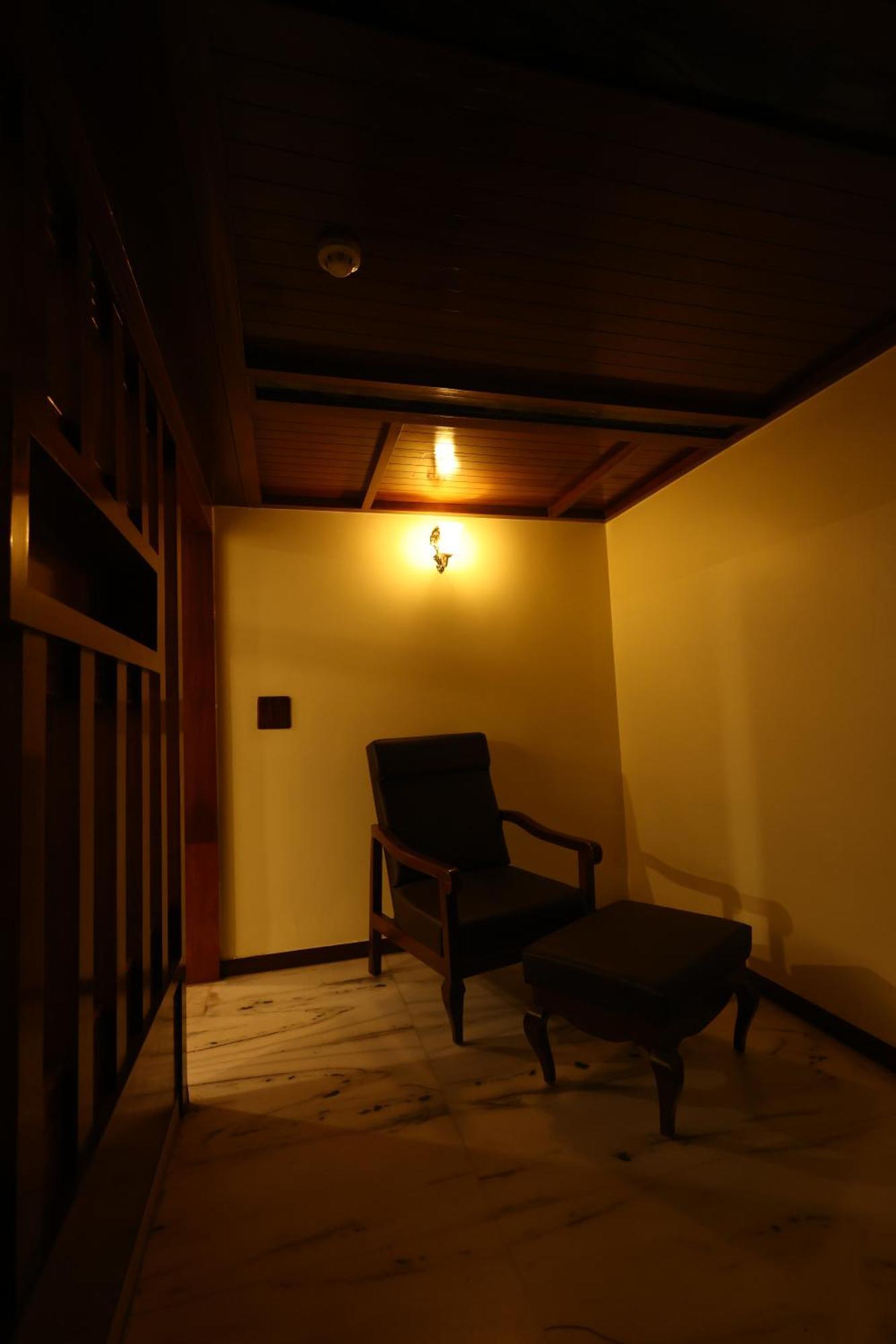 Lj Dadi'S Grand Hotel Visakhapatnam Exterior foto